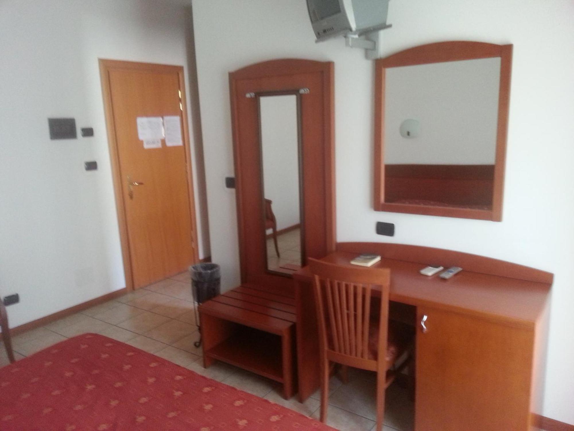 Real Asturias Hotel 아쿠아페사 객실 사진